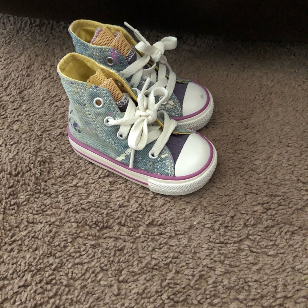 Girls converse sneakers